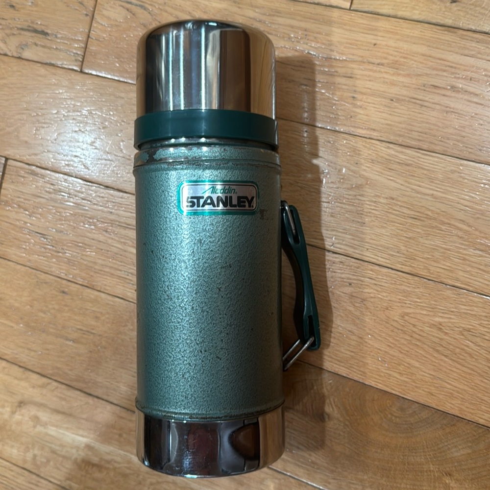 Aladdin Stanley 24oz wide mouth thermos
